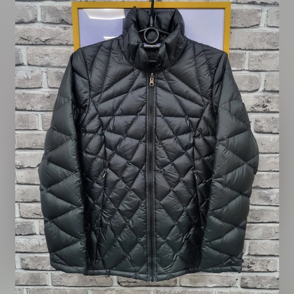 Patagonia Jackets & Blazers - PATAGONIA Goose Down Puffer Jacket Full Zip Coat in Black